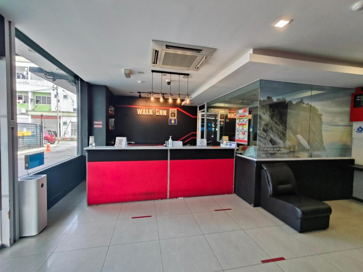 Walk Inn Miri Ngoại thất bức ảnh