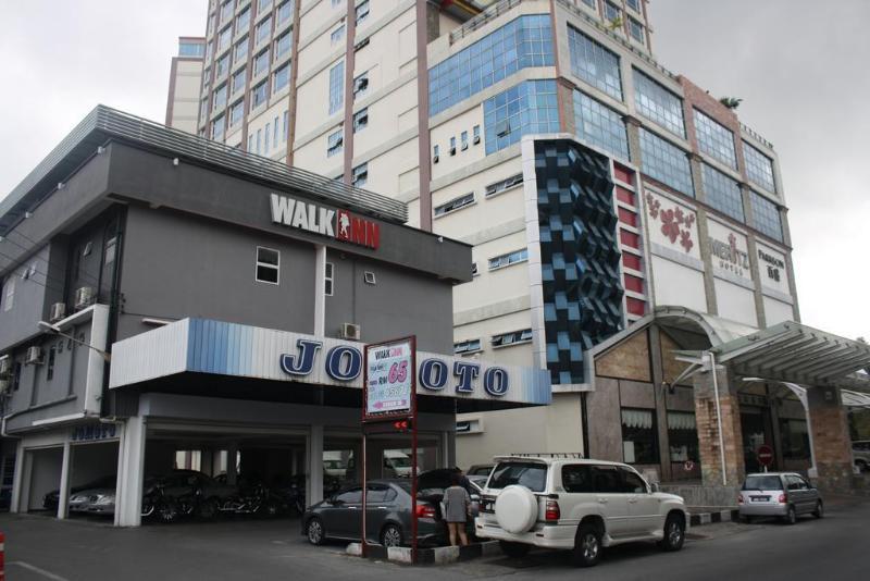 Walk Inn Miri Ngoại thất bức ảnh