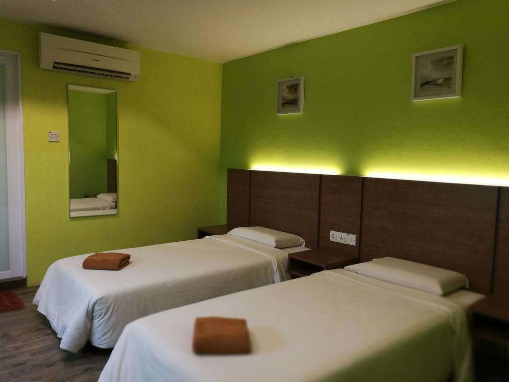 Walk Inn Miri Ngoại thất bức ảnh