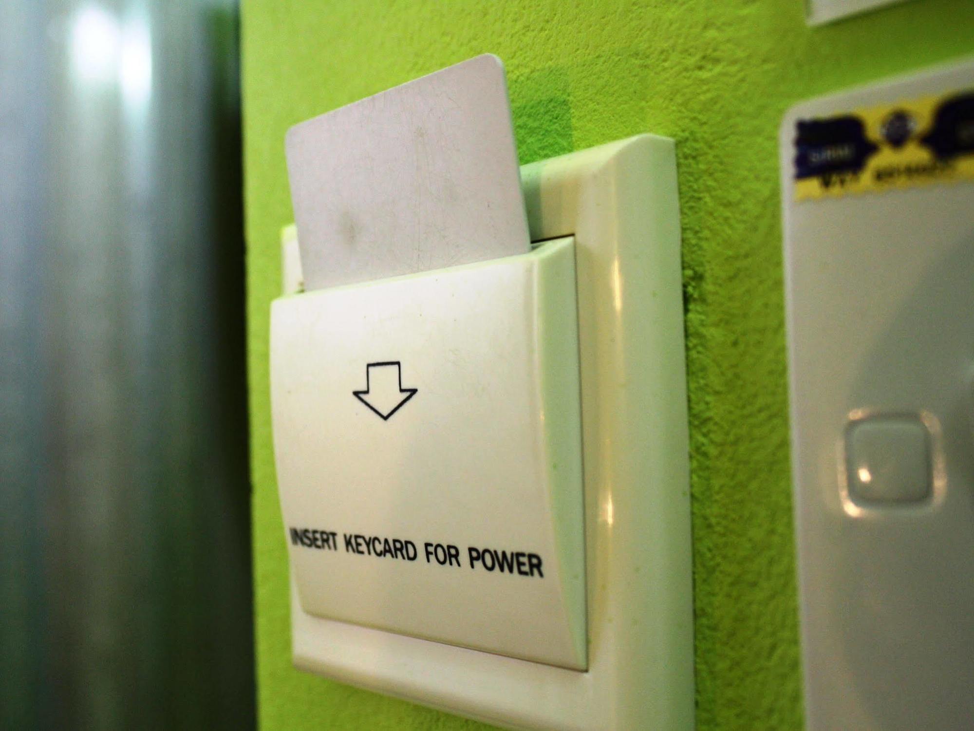 Walk Inn Miri Ngoại thất bức ảnh